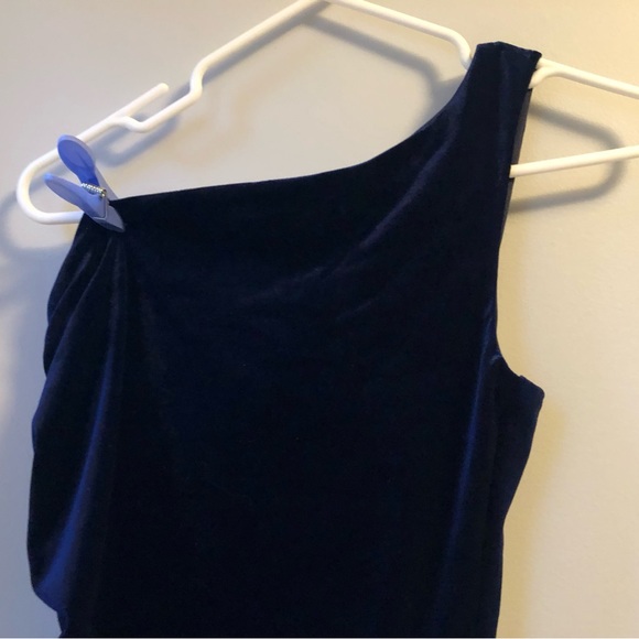 Velvet gown. Would be a great thrifty option for prom or a wedding. - Picture 7 of 8